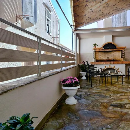 Ago Exclusive Apartment